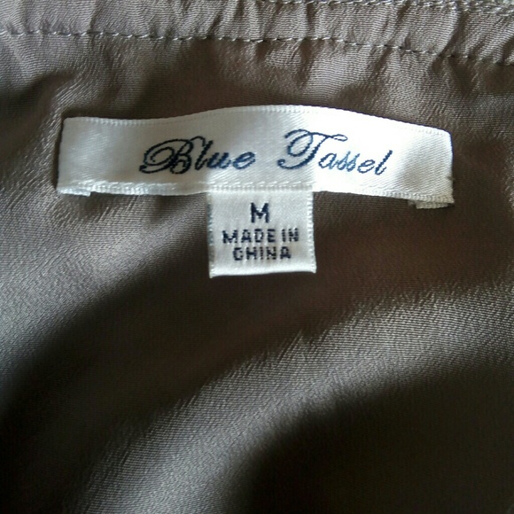 Blue tassel sold @Anthropologie crochet skirt - Picture 6 of 7